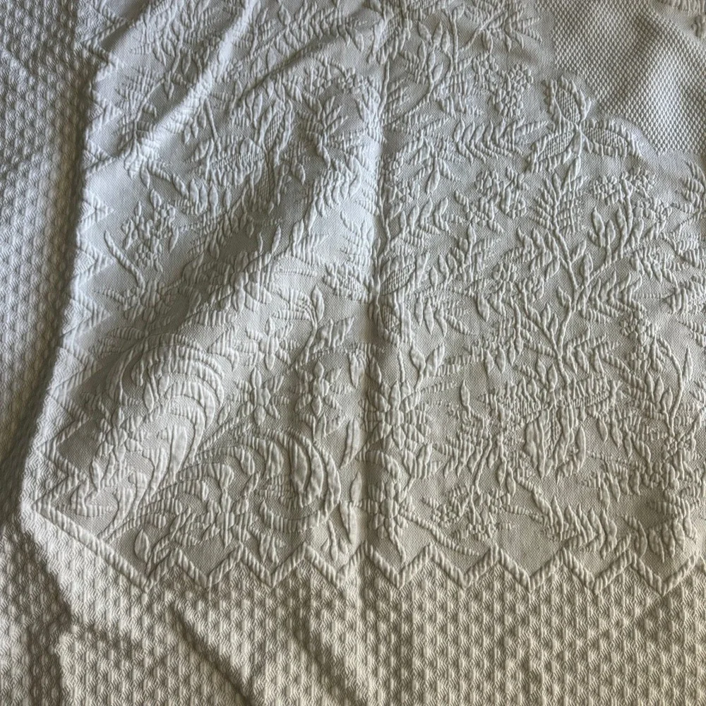 Ralph Lauren Queen Bedspread Cream Matelasse Floral Medallion Coverlet Off White